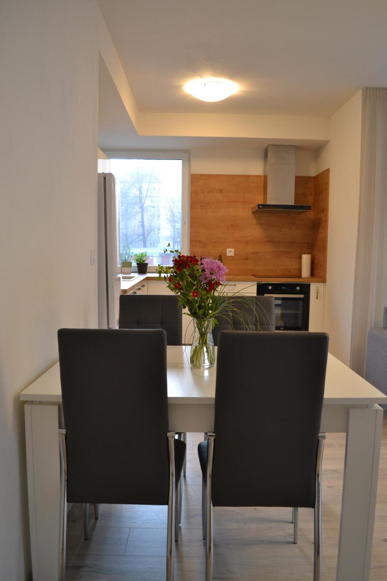 Elegant Escape Apartment I - City Centre Bratislava Extérieur photo
